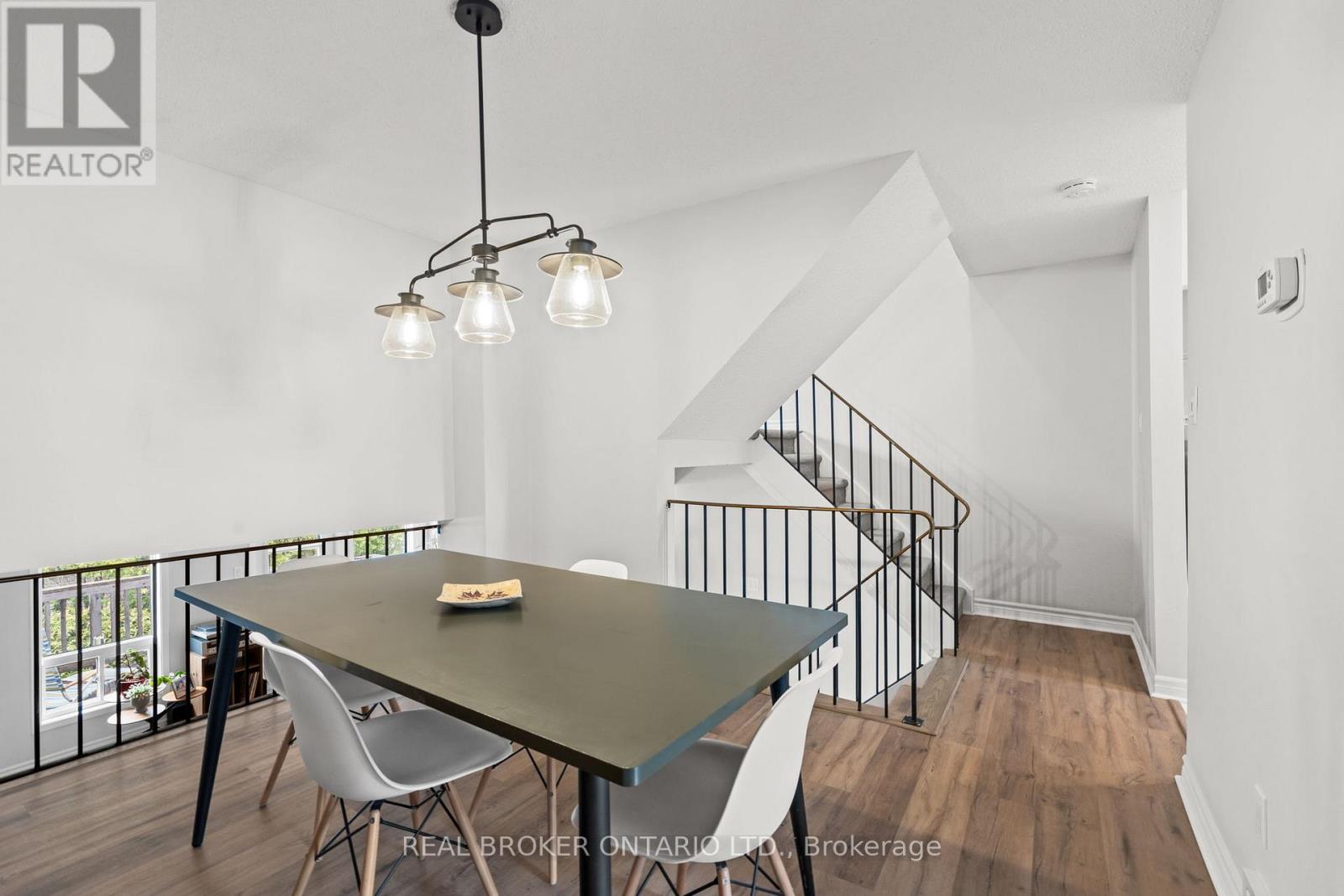 6 Almond Lane, Ottawa, Ontario  K2L 3T2 - Photo 11 - X12215752