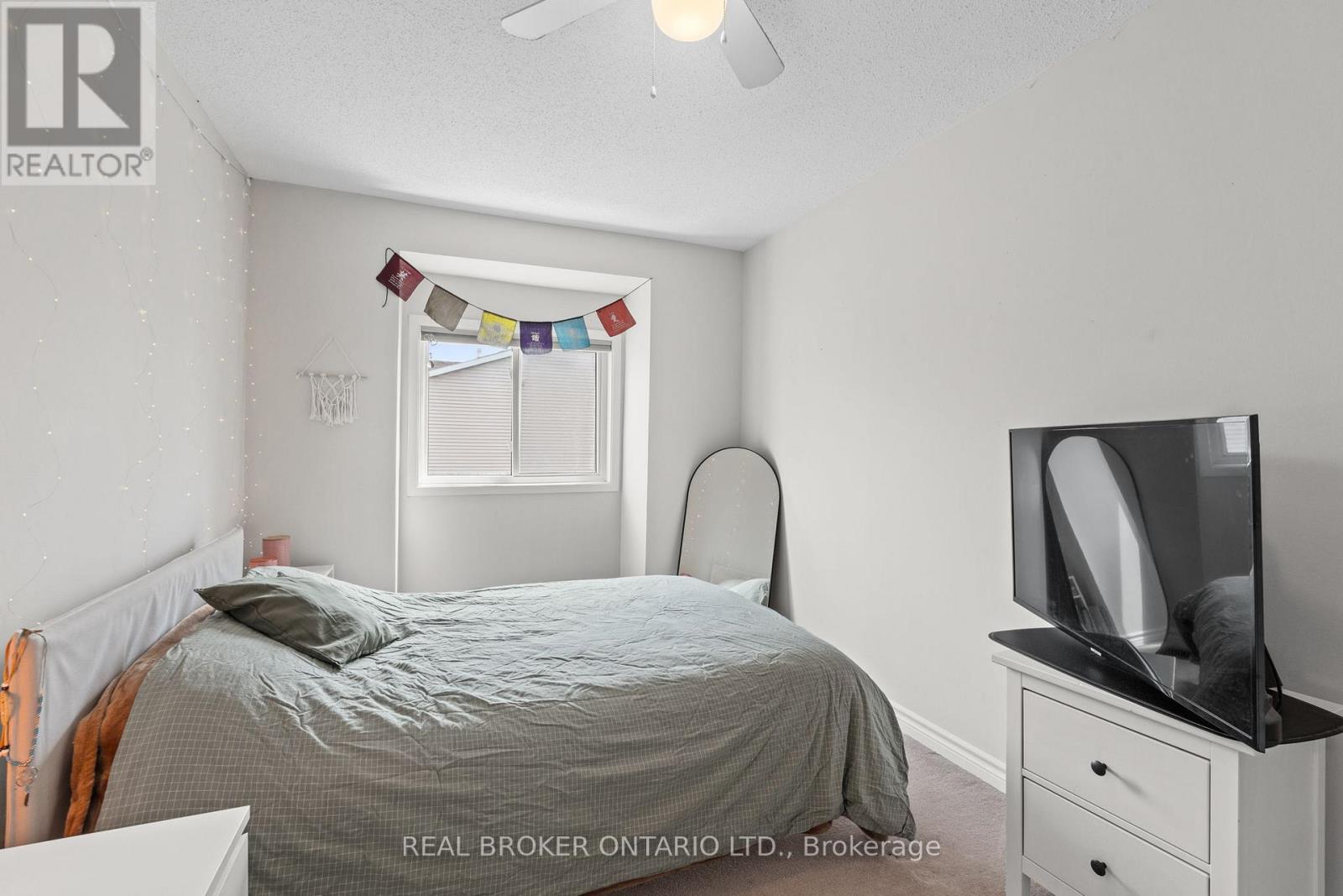 6 Almond Lane, Ottawa, Ontario  K2L 3T2 - Photo 25 - X12215752