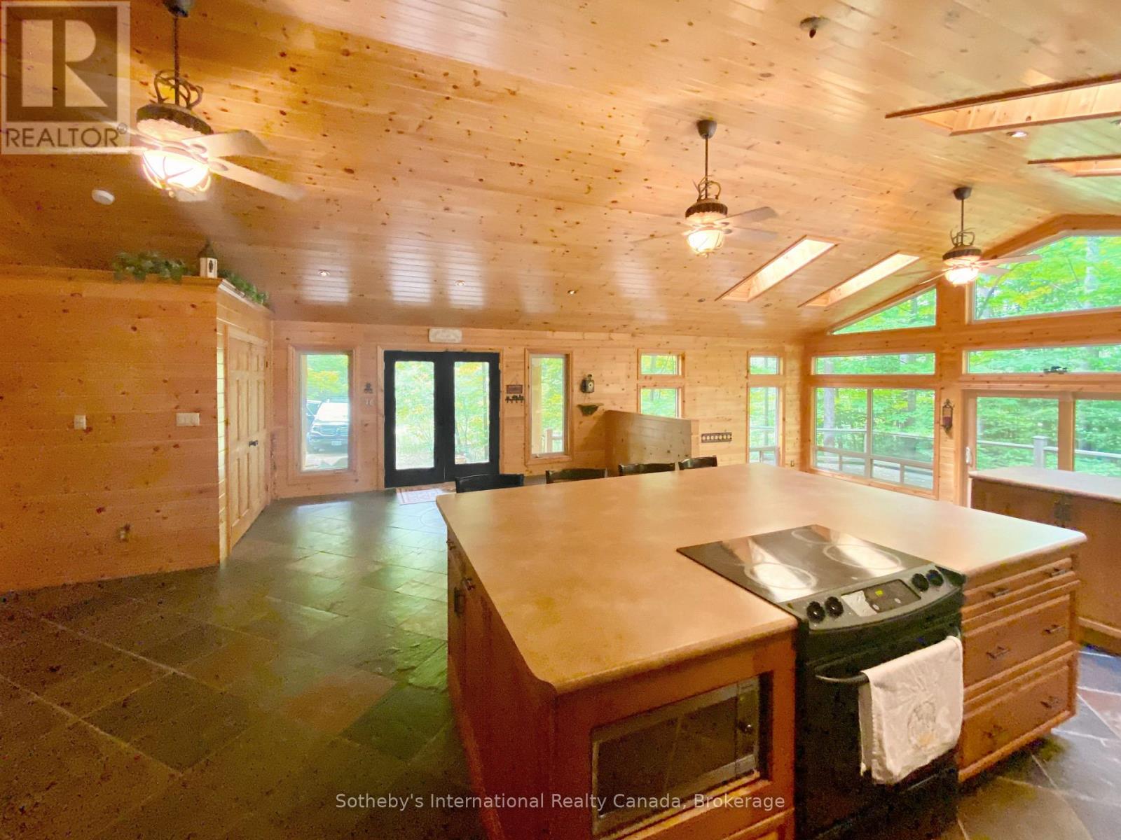 4 Amik Lane, Christian Island 30, Ontario  L9M 0A9 - Photo 4 - S12216392