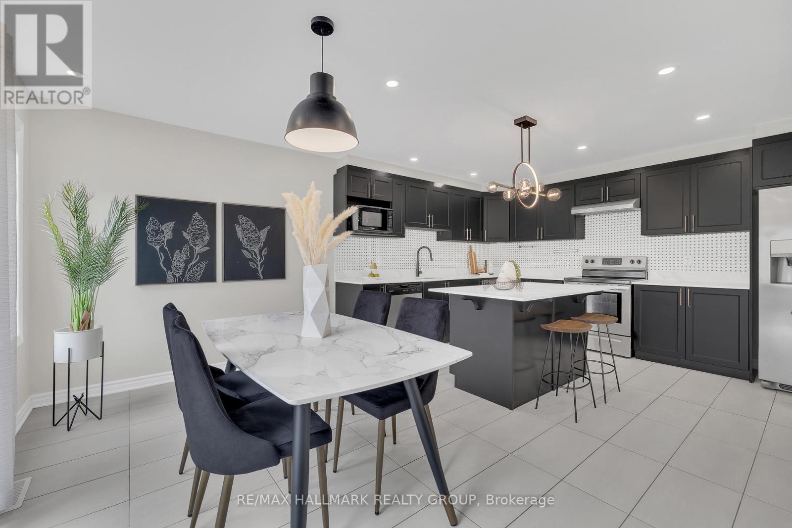 130 Cranesbill Road, Ottawa, Ontario  K2V 0J5 - Photo 10 - X12216284