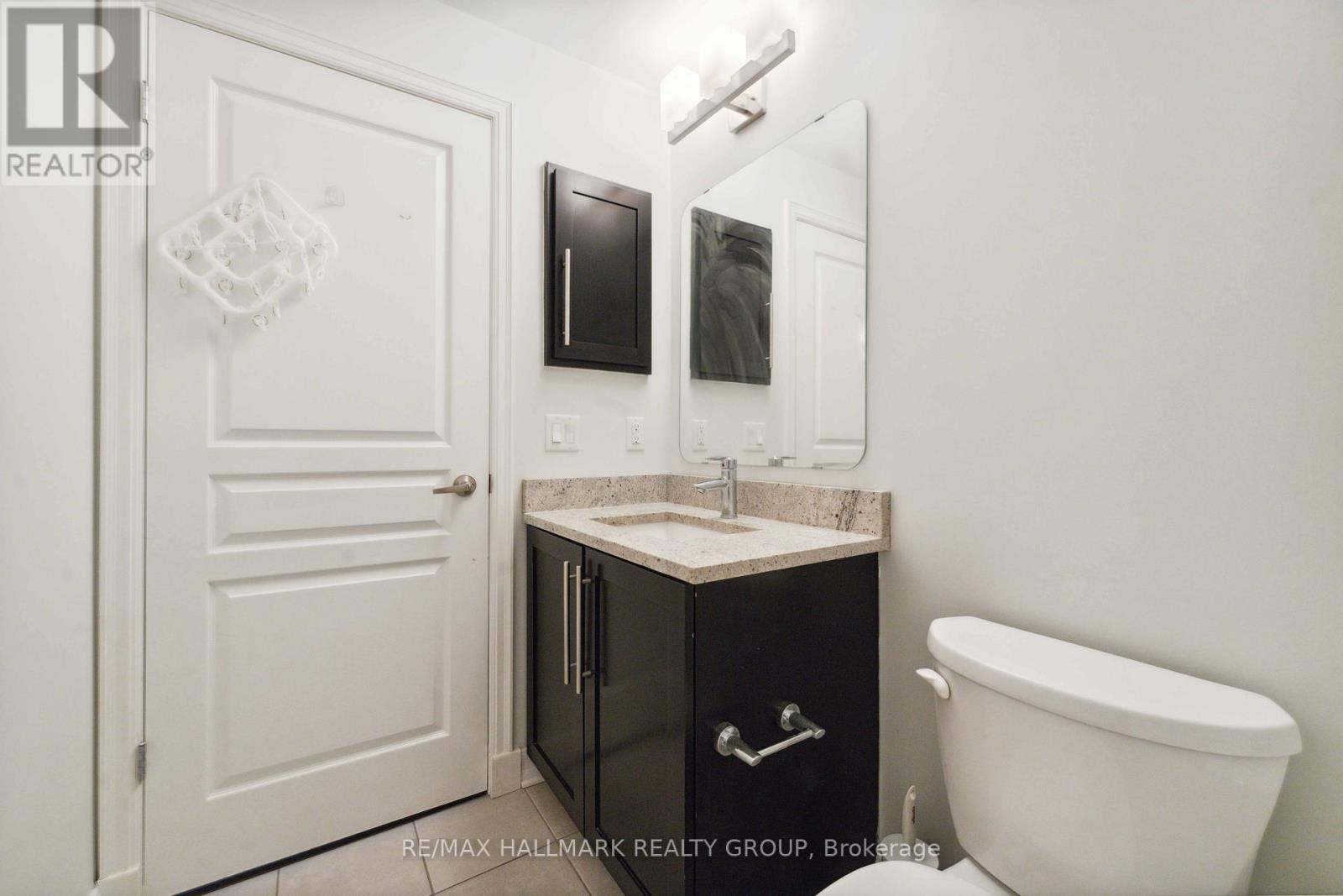 1408 - 238 Besserer Street, Ottawa, Ontario  K1N 6B1 - Photo 16 - X12216232