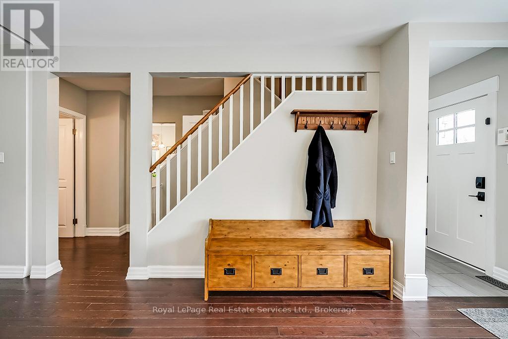 Property at 247 ALLAN STREET image 5