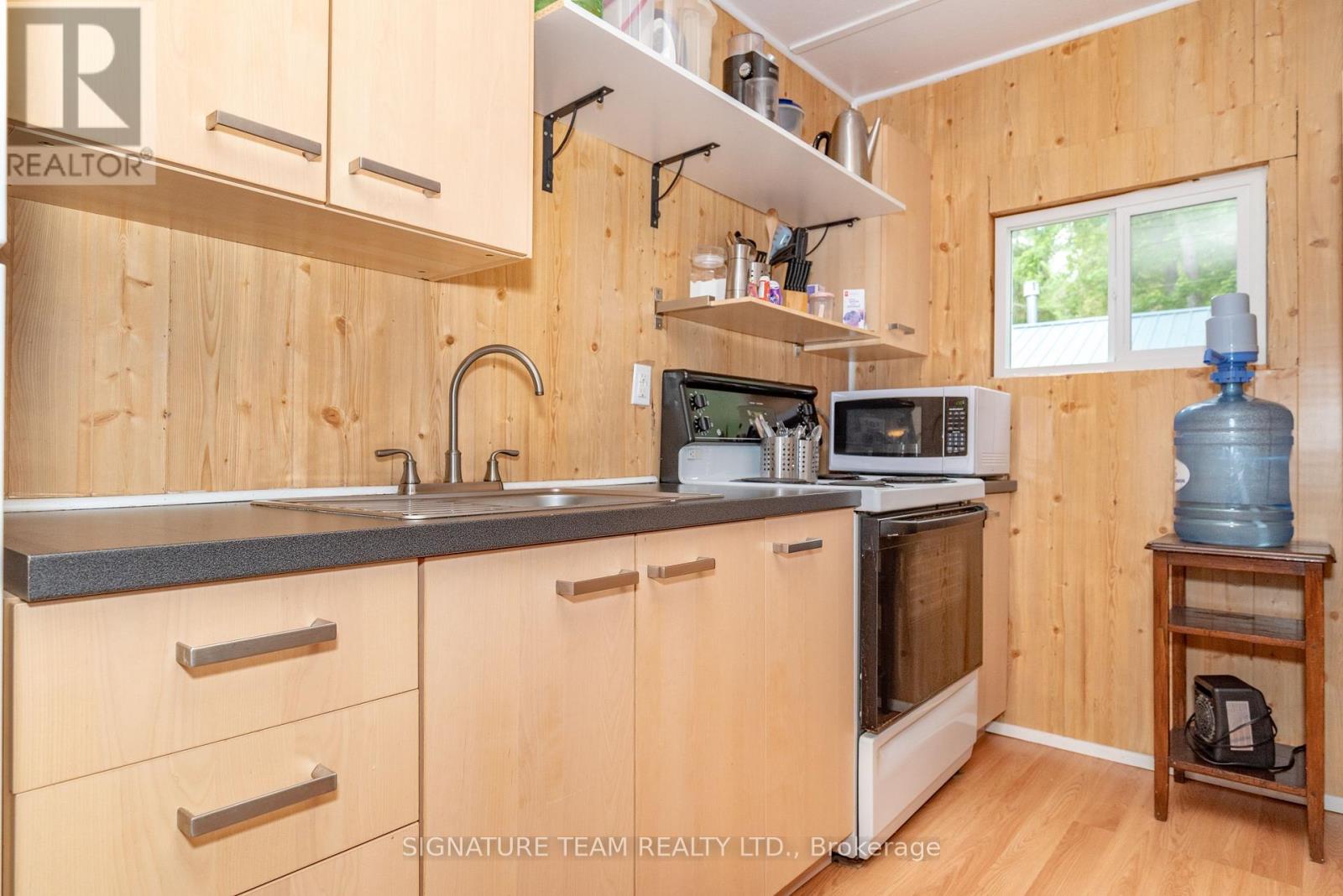 30 Sleepy Hollow Lane, Bonnechere Valley, Ontario  K0J 2A0 - Photo 11 - X12209589