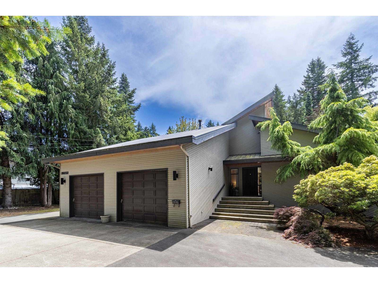 20232 37A AVENUE, Langley, British Columbia