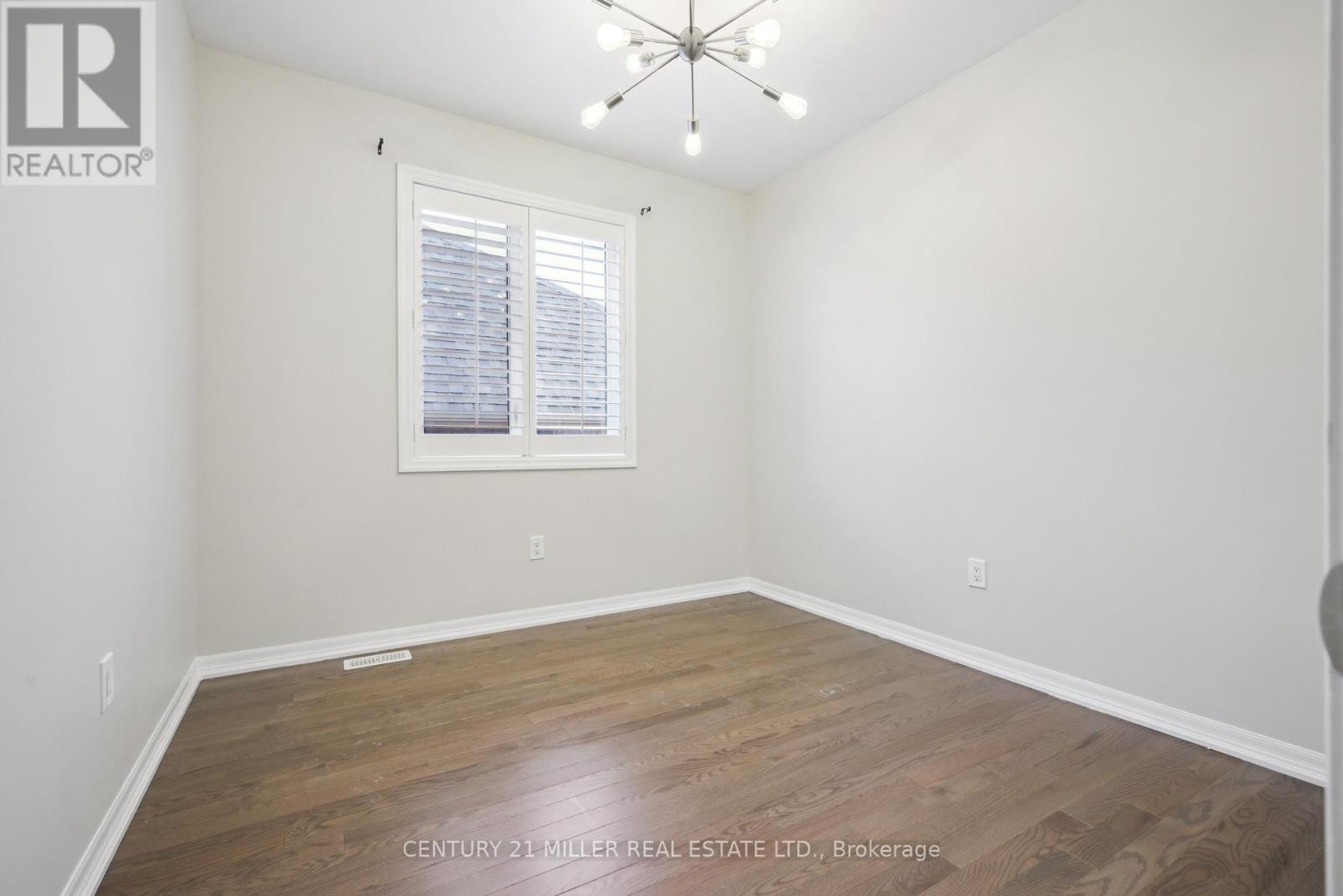 252 Wisteria Way, Oakville (Go Glenorchy), Ontario  L6M 1L3 - Photo 35 - W12216279