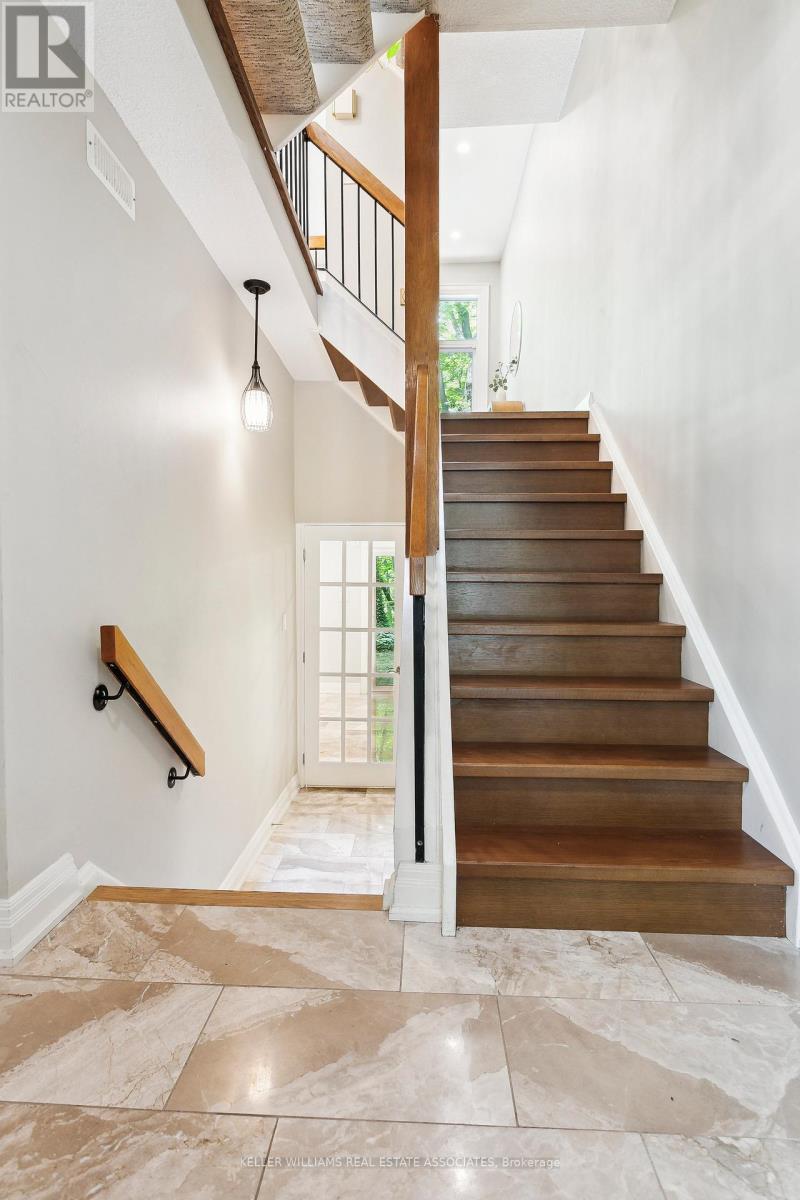 23 - 1250 Marlborough Court, Oakville (Cp College Park), Ontario  L6H 2W7 - Photo 6 - W12214256