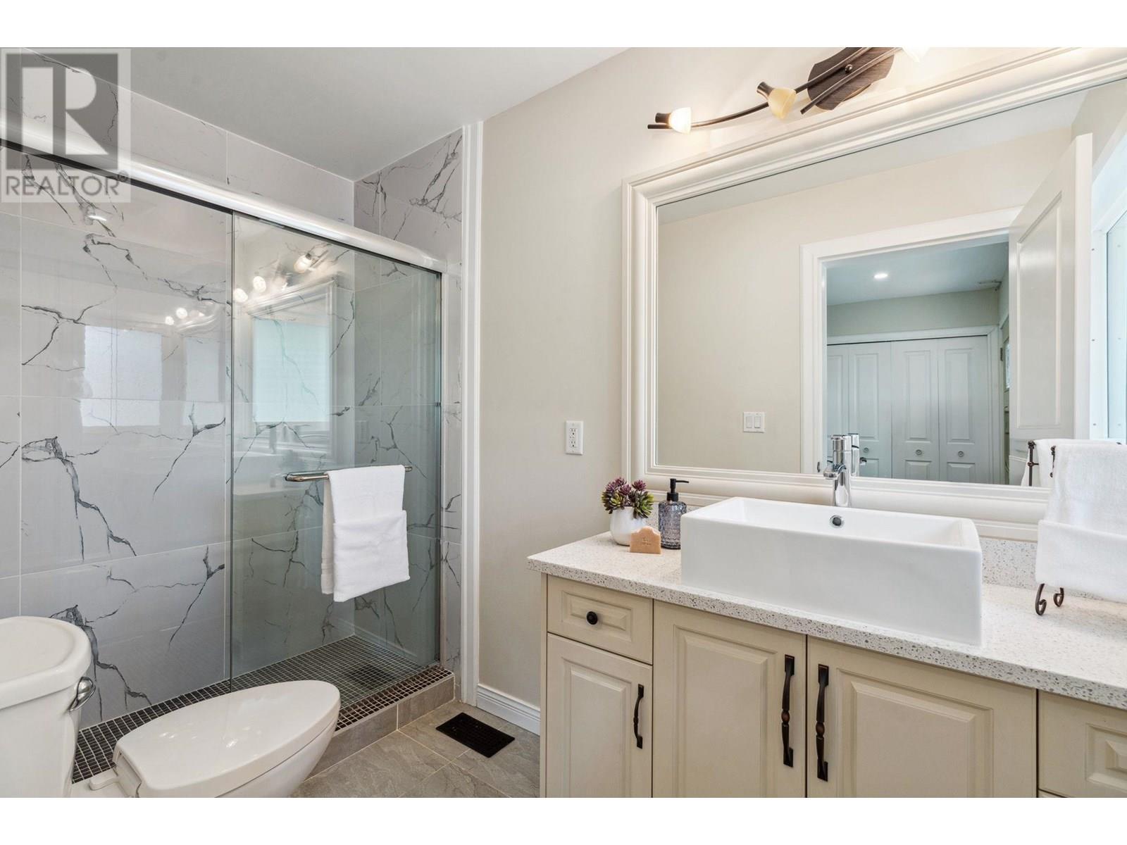 985 Gatensbury Street, Coquitlam, British Columbia  V3J 5J6 - Photo 17 - R3013382