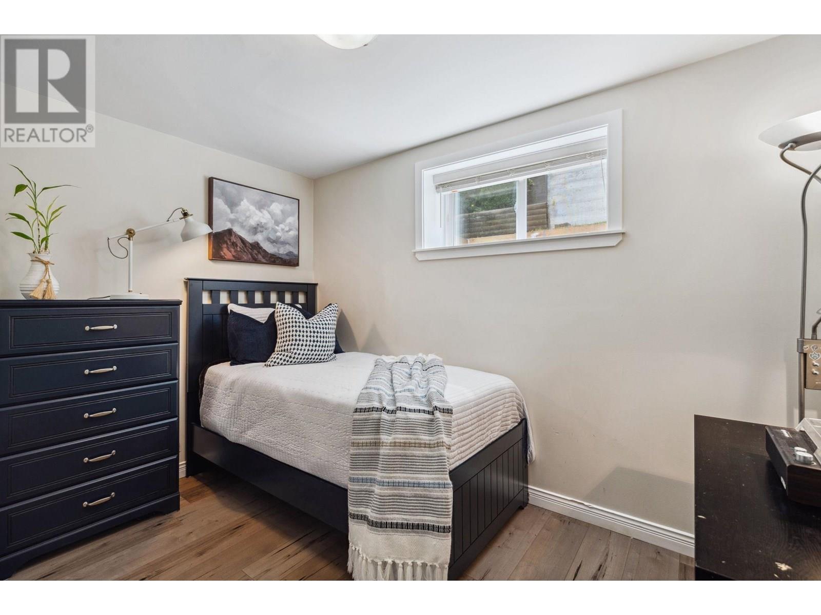 985 Gatensbury Street, Coquitlam, British Columbia  V3J 5J6 - Photo 23 - R3013382