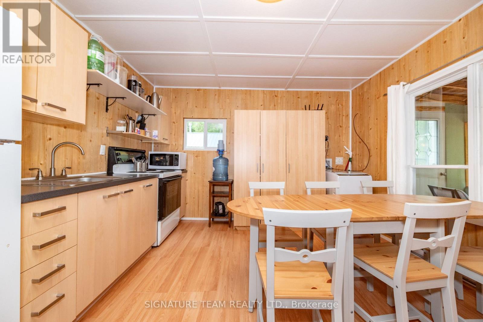 30 Sleepy Hollow Lane, Bonnechere Valley, Ontario  K0J 2A0 - Photo 9 - X12209589