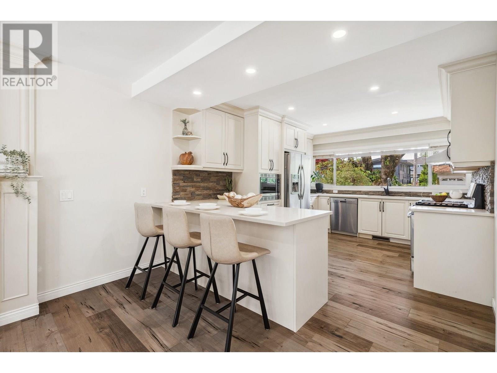 985 Gatensbury Street, Coquitlam, British Columbia  V3J 5J6 - Photo 13 - R3013382