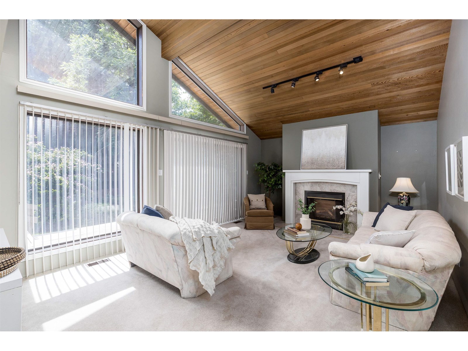 20232 37a Avenue, Langley, British Columbia  V3A 2T1 - Photo 5 - R3013930