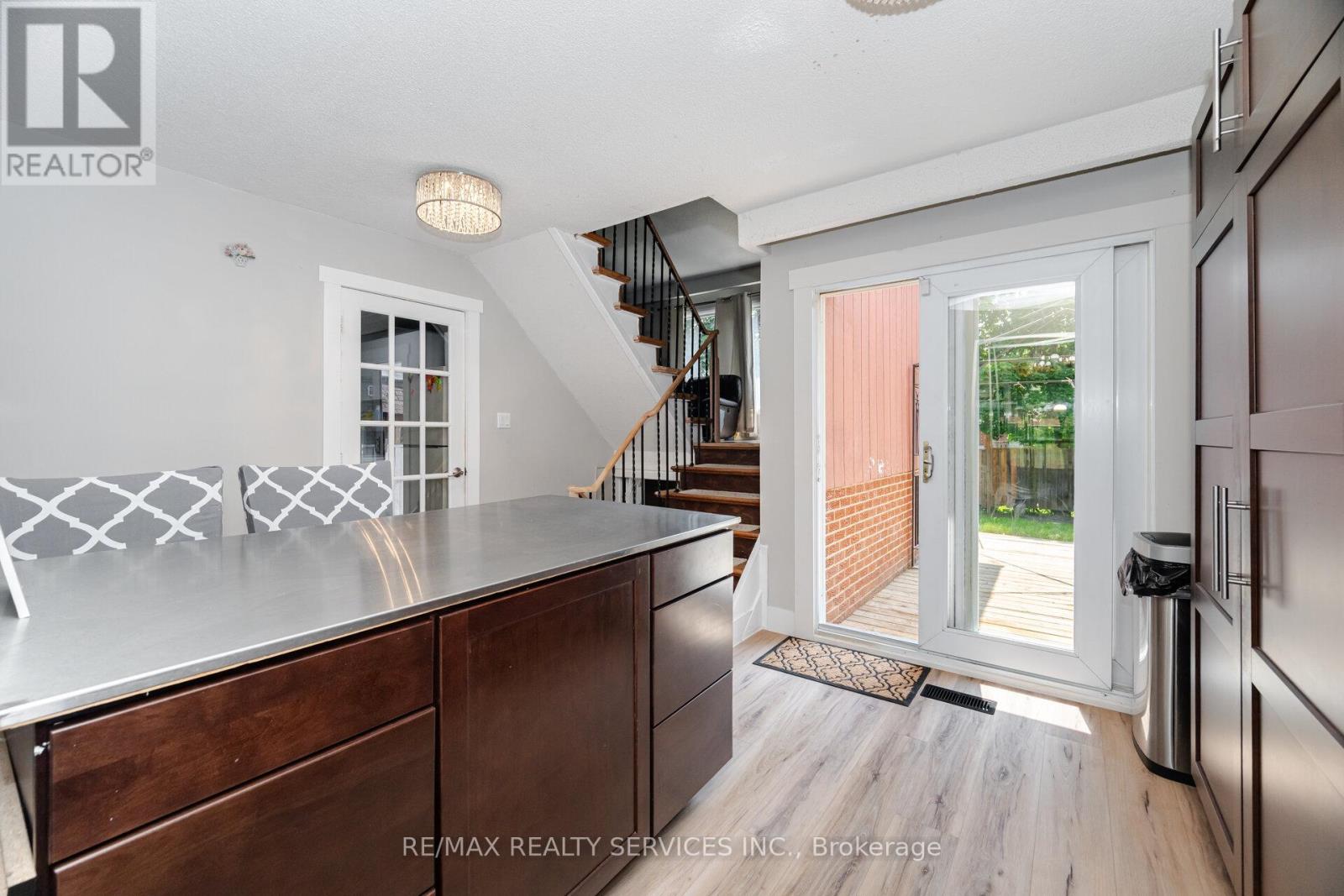 4 Hinchley Wood Grove, Brampton (Brampton North), Ontario  L6V 3M3 - Photo 16 - W12216294