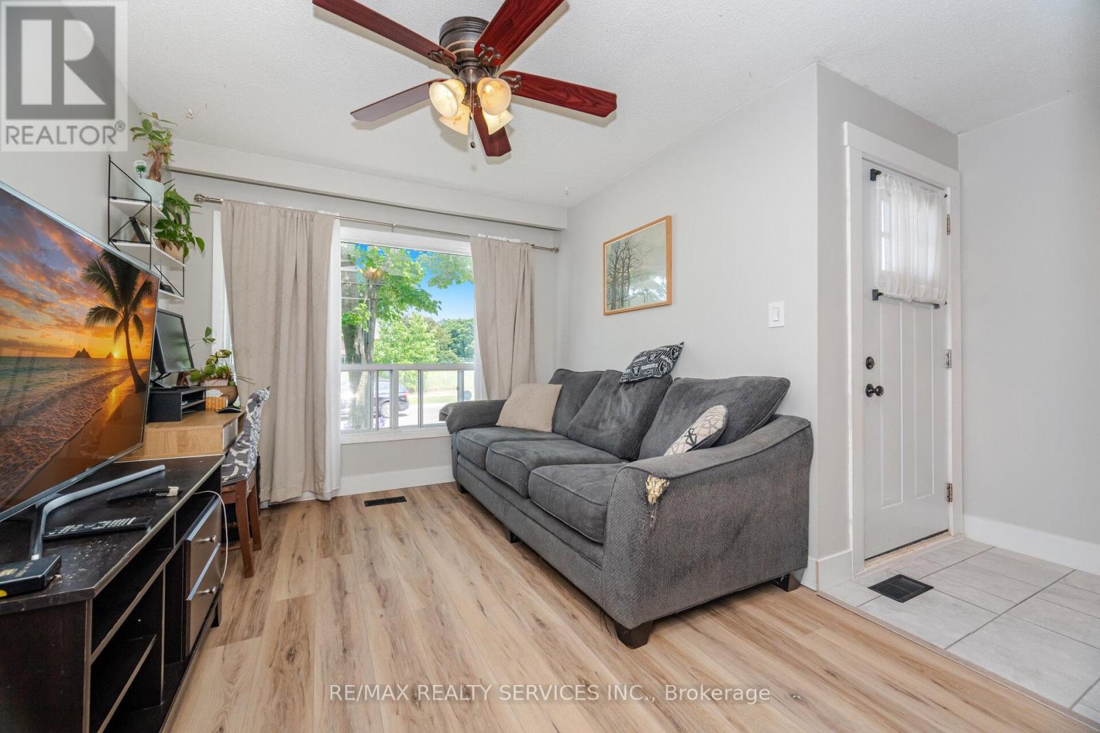4 Hinchley Wood Grove, Brampton (Brampton North), Ontario  L6V 3M3 - Photo 8 - W12216294