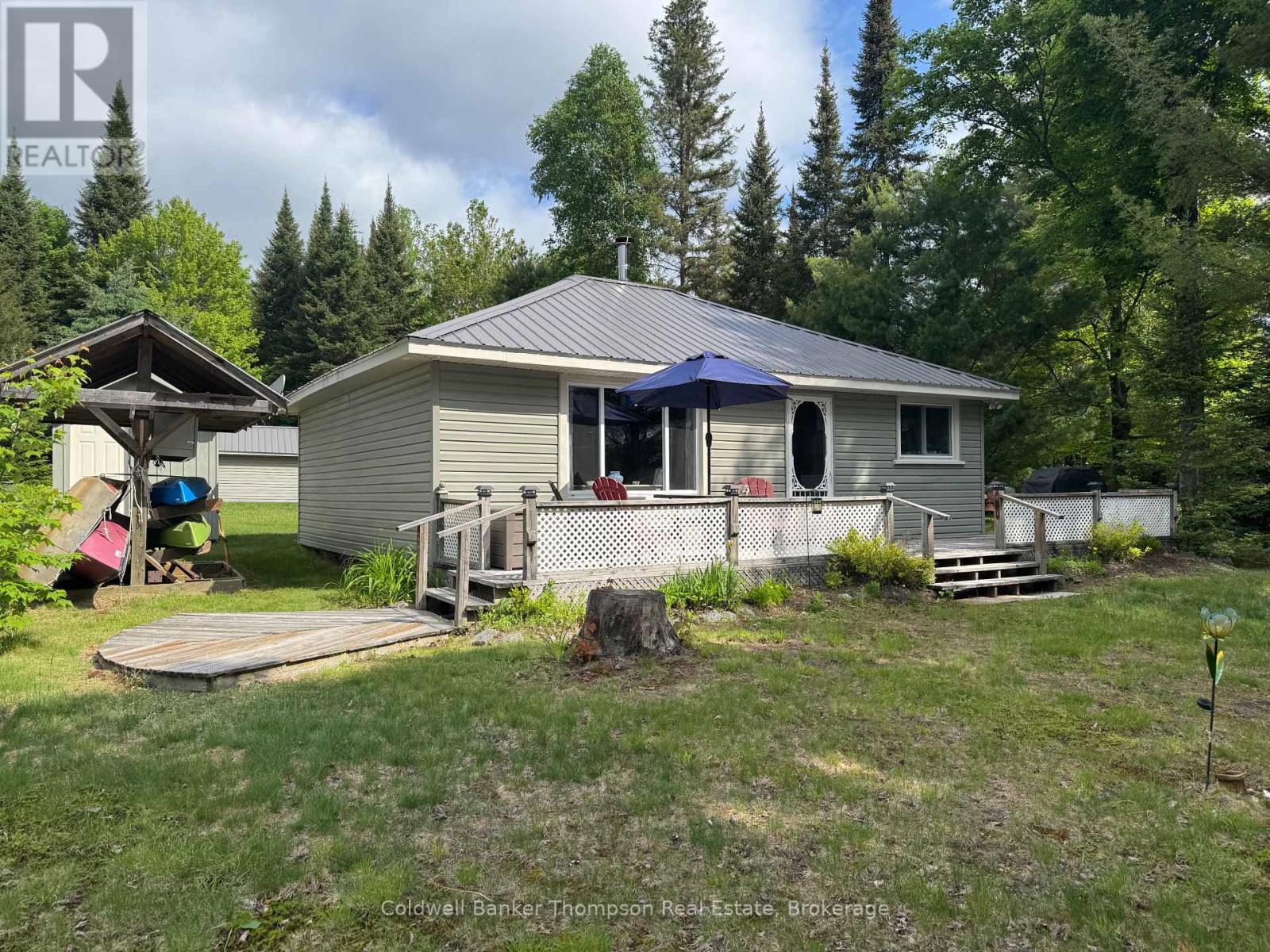 105 PINEAIRE LANE, Perry, Ontario