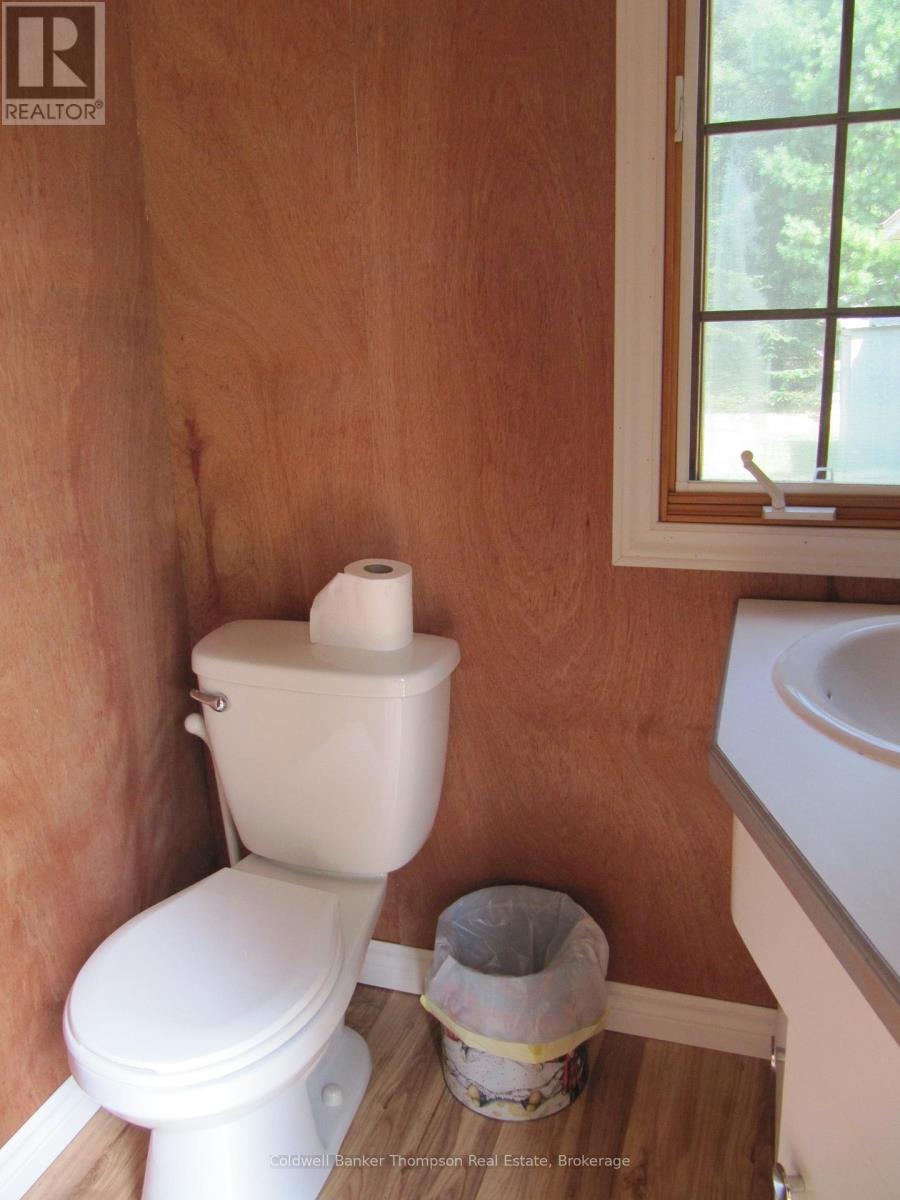 105 Pineaire Lane, Perry, Ontario  P0A 1M0 - Photo 11 - X12216362