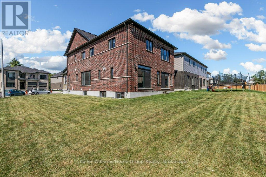 48 Macalister Boulevard, Guelph, Ontario  N1G 0G6 - Photo 34 - X12216396