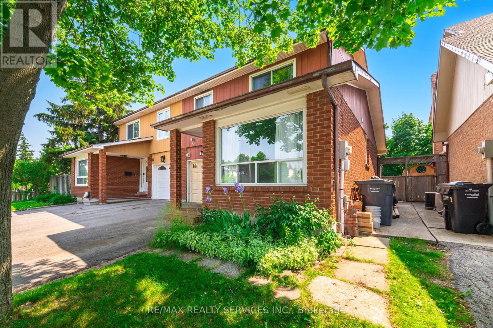 4 Hinchley Wood Grove, Brampton (Brampton North), Ontario  L6V 3M3 - Photo 5 - W12216294
