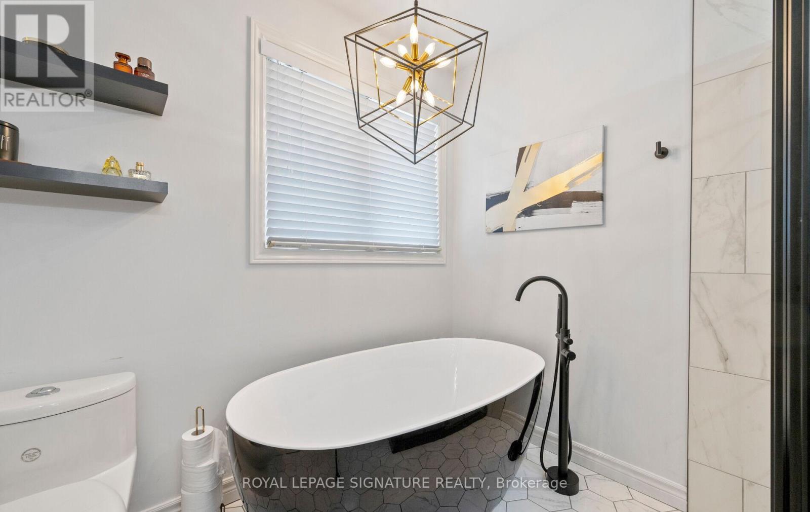 2964 Paulkane Chase, London South (South W), Ontario  N6L 0A7 - Photo 17 - X12216001