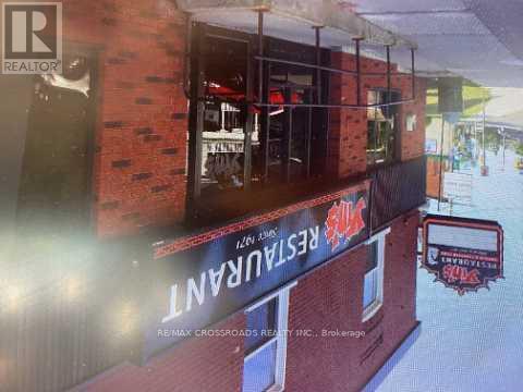 40 Main Street S, Norfolk (Waterford), Ontario  N0E 1Y0 - Photo 1 - X12213767