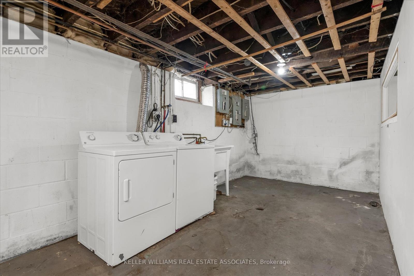 180 Pine Street S, Thorold (Thorold Downtown), Ontario  L2V 3M4 - Photo 21 - X12216217