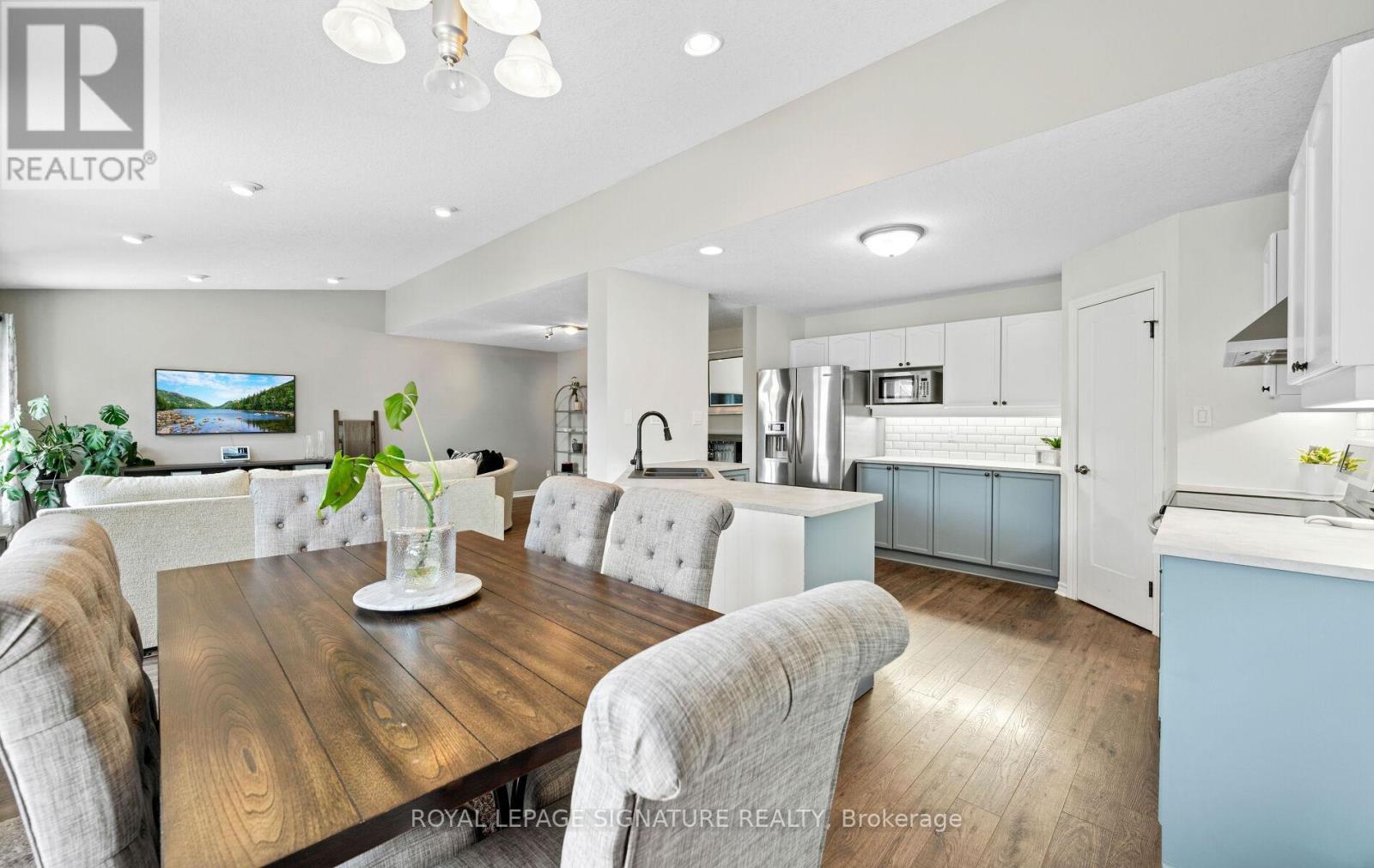 2964 Paulkane Chase, London South (South W), Ontario  N6L 0A7 - Photo 8 - X12216001