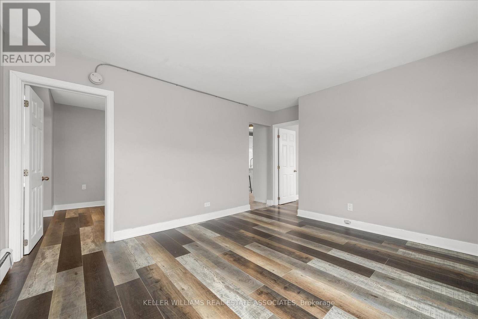 180 Pine Street S, Thorold (Thorold Downtown), Ontario  L2V 3M4 - Photo 10 - X12216217