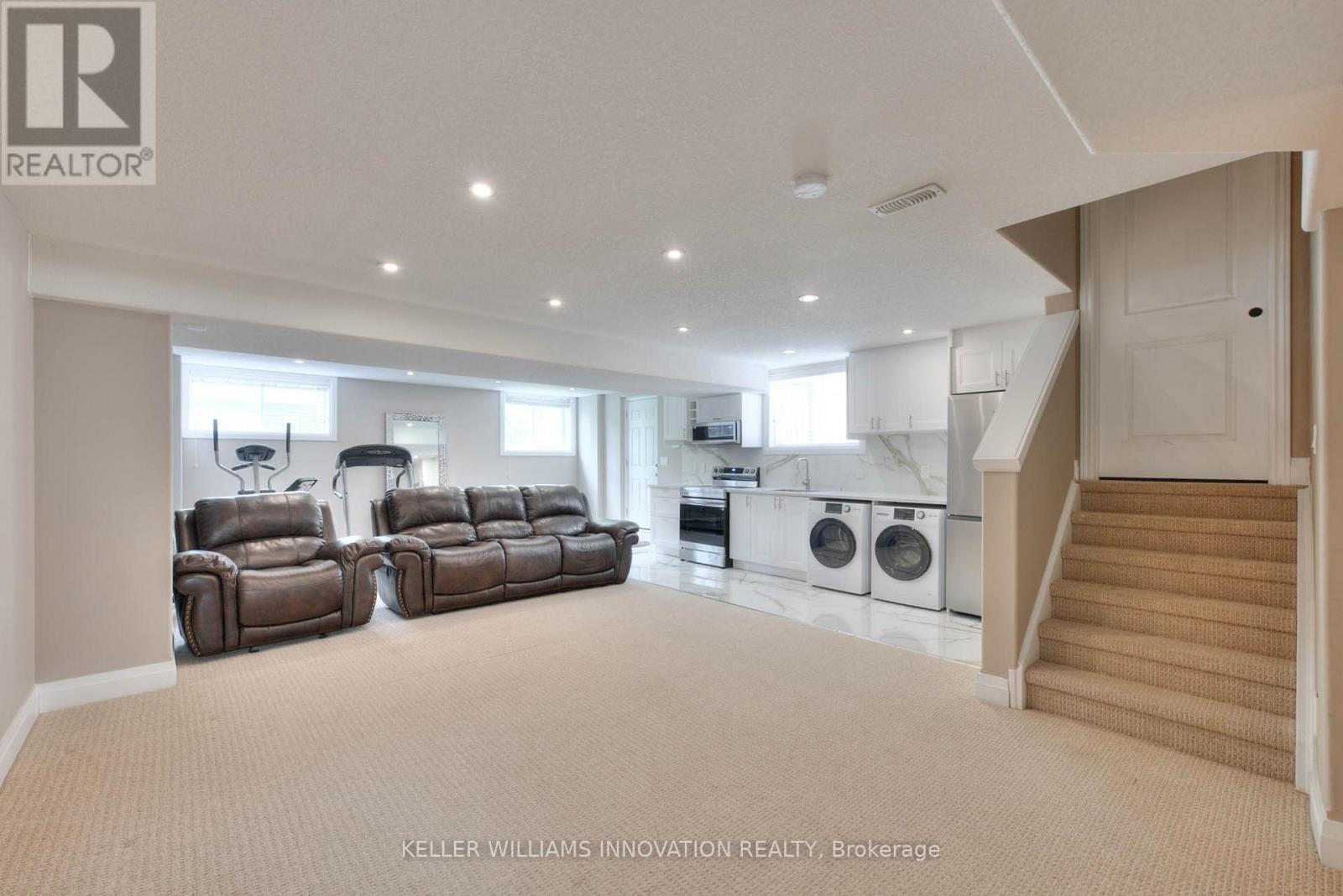 Lower - 556 Netherwood Crescent, Kitchener, Ontario  N2P 0B8 - Photo 1 - X12216245