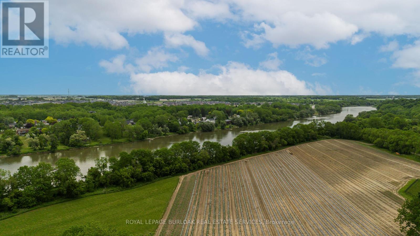 331 Lanark Street, Haldimand, Ontario  N3W 1G3 - Photo 44 - X12216260