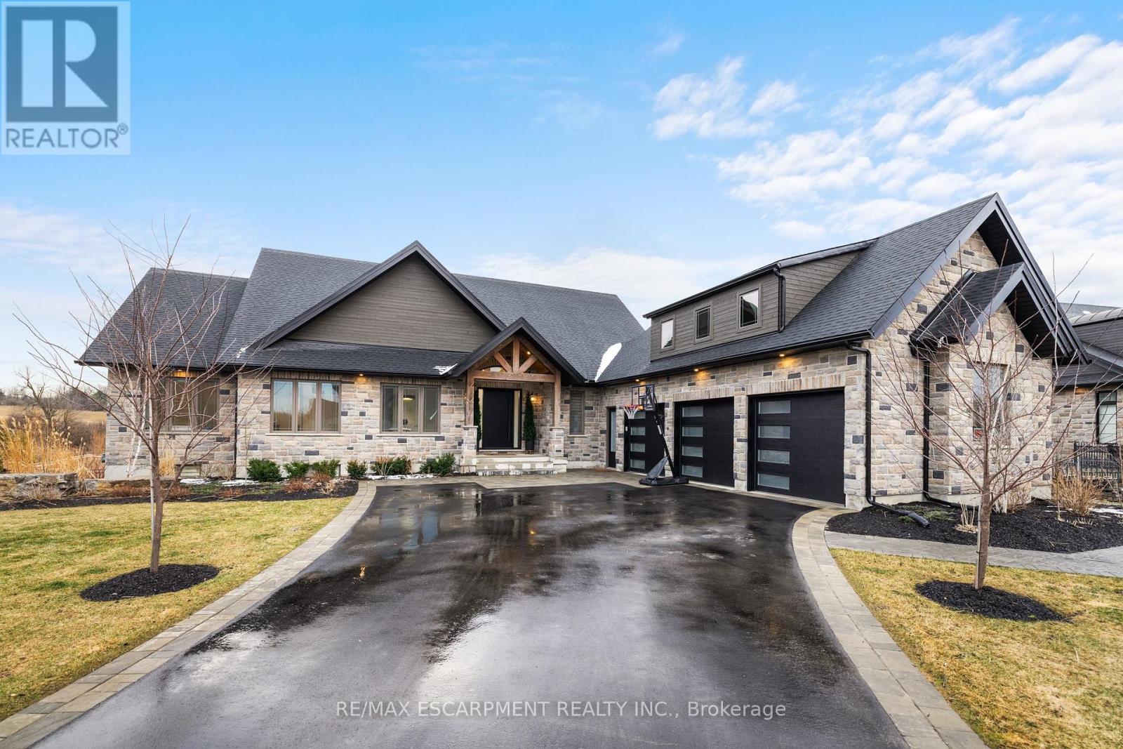 23 Whitcombe Way, Puslinch (Morriston), Ontario  N0B 2C0 - Photo 5 - X12216264