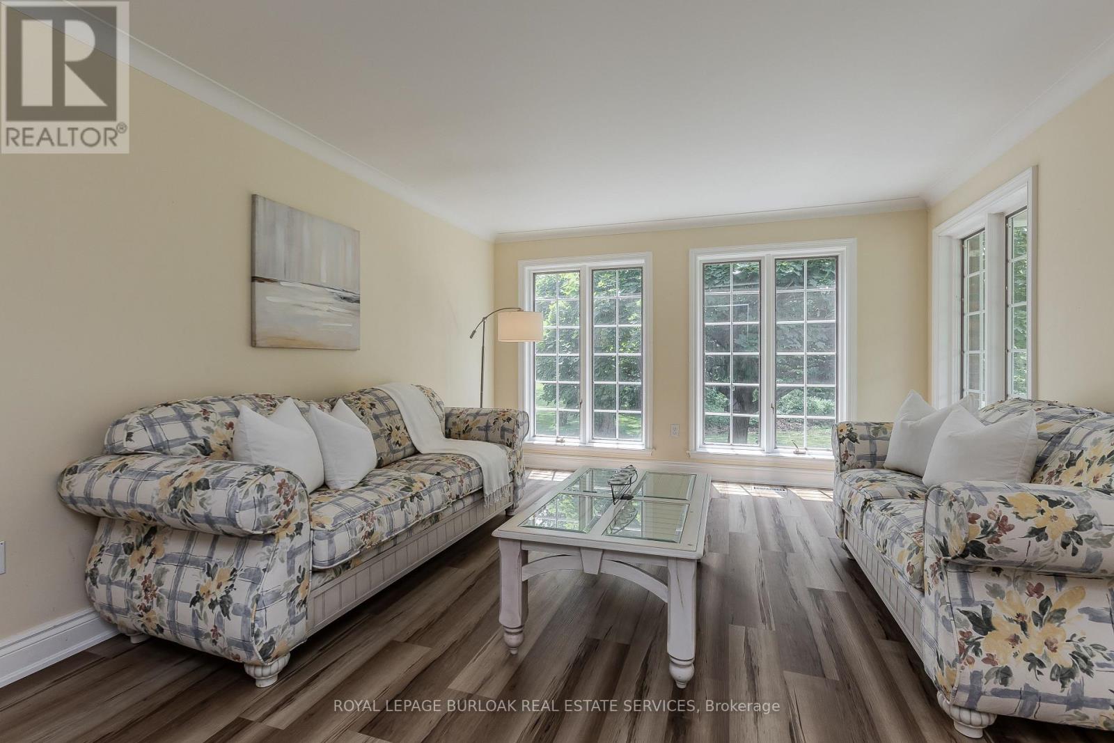 331 Lanark Street, Haldimand, Ontario  N3W 1G3 - Photo 11 - X12216260