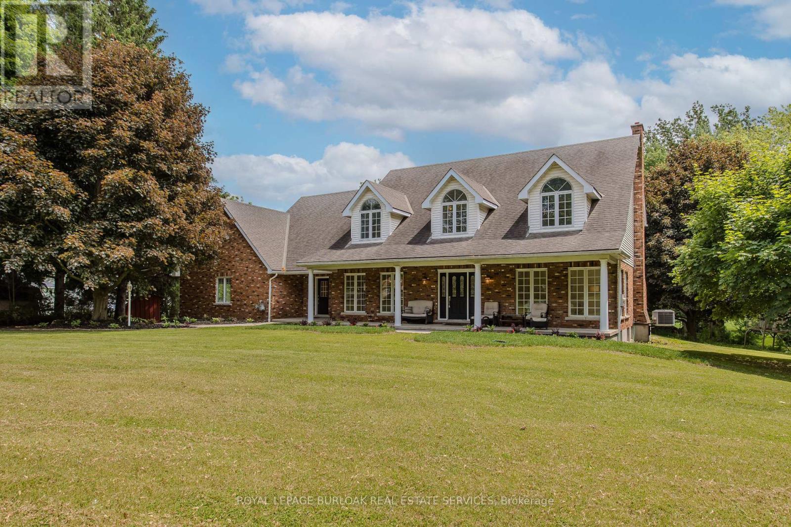 331 Lanark Street, Haldimand, Ontario  N3W 1G3 - Photo 3 - X12216260