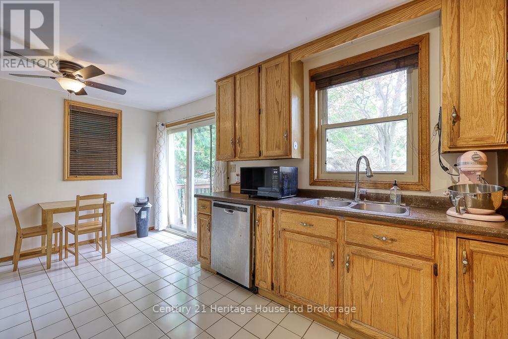 113 Light Street, Woodstock, Ontario  N4S 6H2 - Photo 14 - X12216262