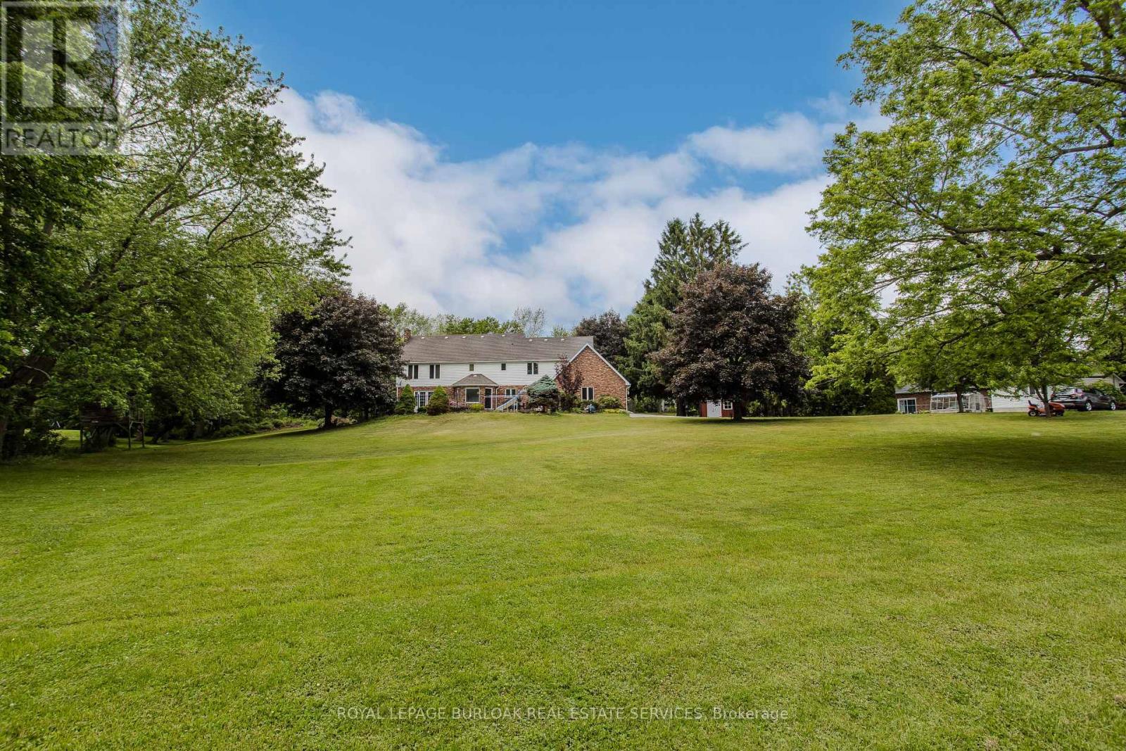 331 Lanark Street, Haldimand, Ontario  N3W 1G3 - Photo 8 - X12216260