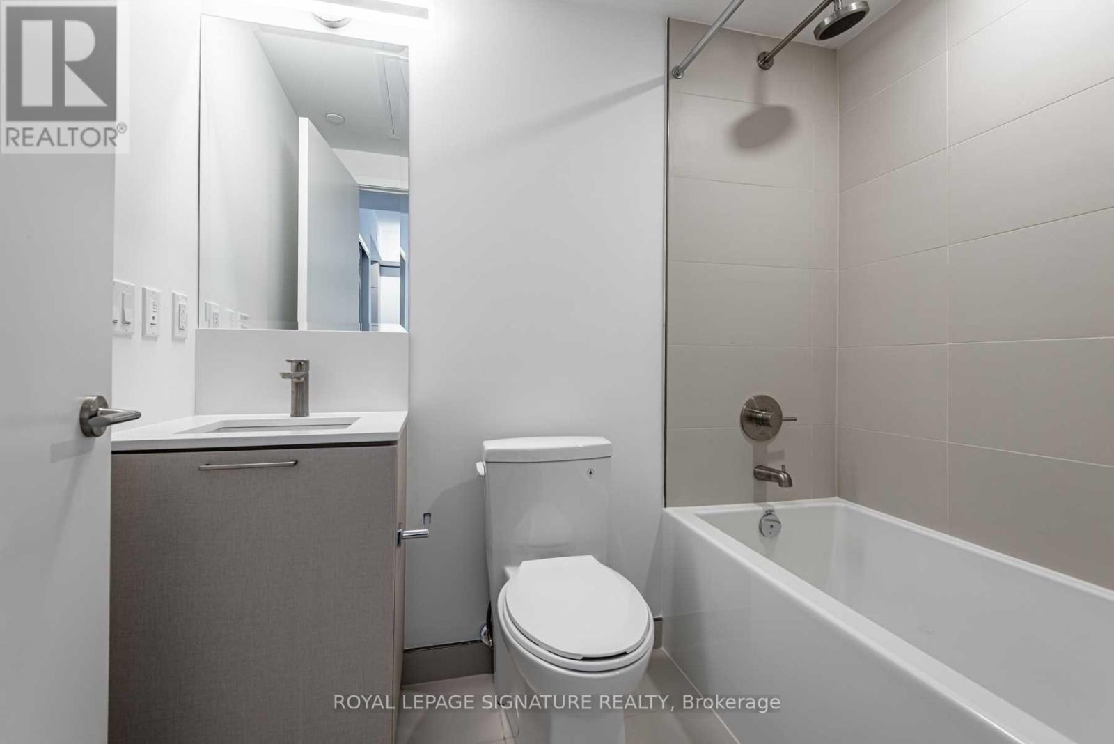 507 - 19 Western Battery Road, Toronto (Niagara), Ontario  M6K 3S4 - Photo 16 - C12216331