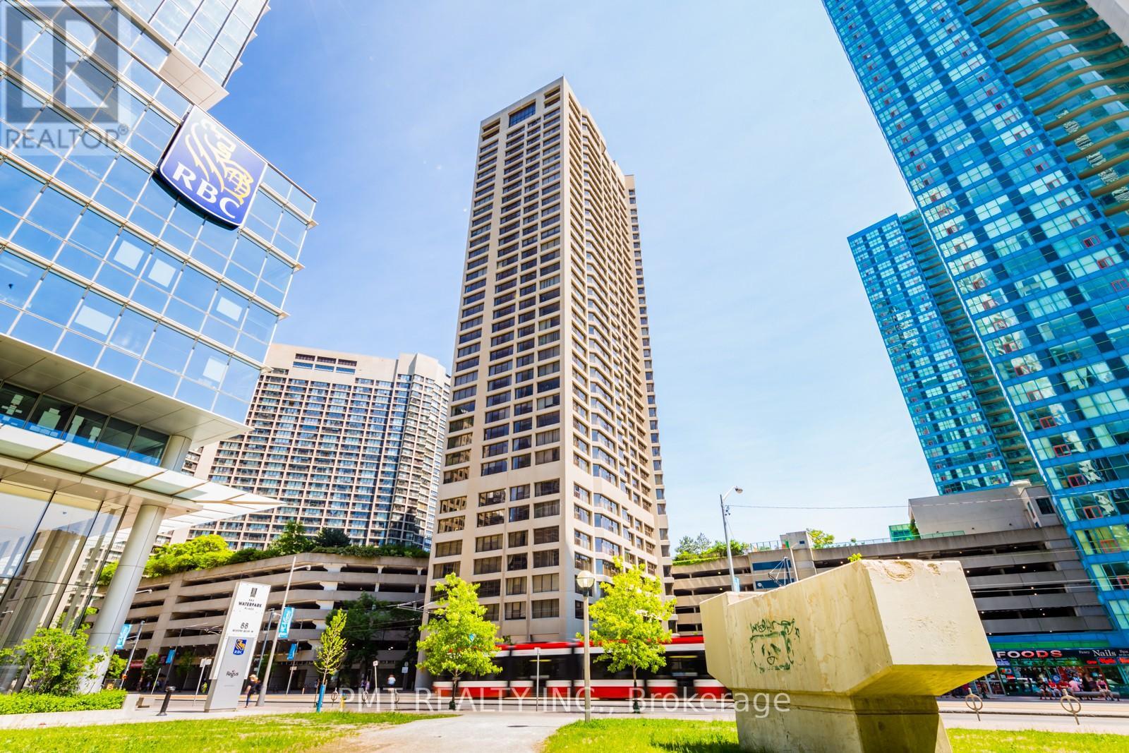 3107 - 65 Harbour Square, Toronto, Ontario  M5J 2L4 - Photo 14 - C12096287