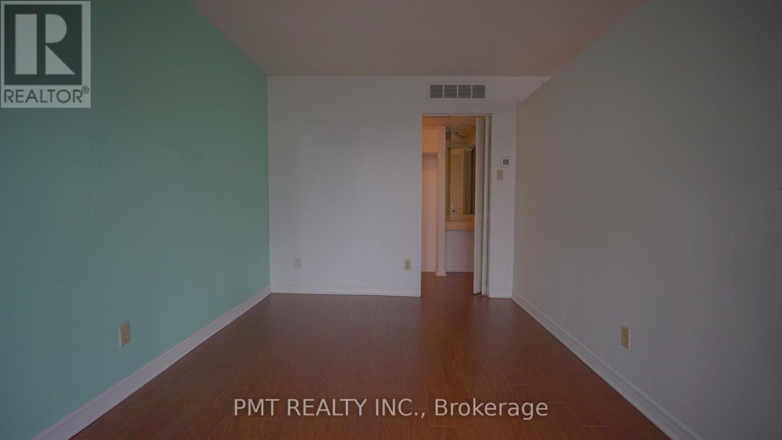 3107 - 65 Harbour Square, Toronto, Ontario  M5J 2L4 - Photo 8 - C12096287