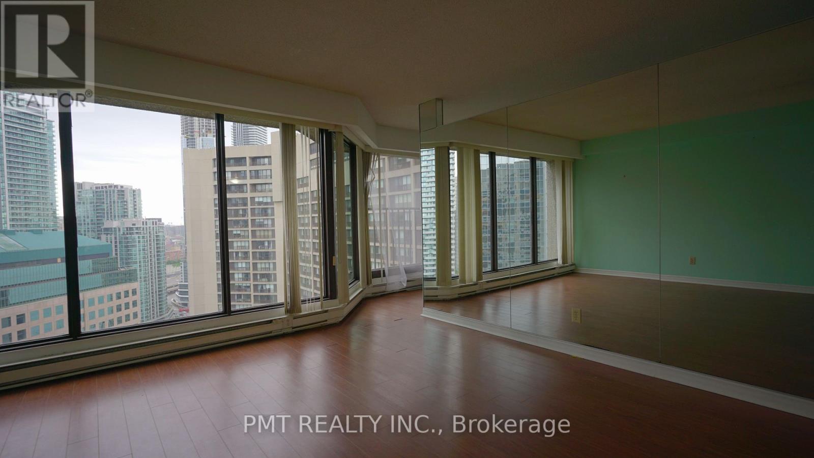 3107 - 65 Harbour Square, Toronto, Ontario  M5J 2L4 - Photo 7 - C12096287