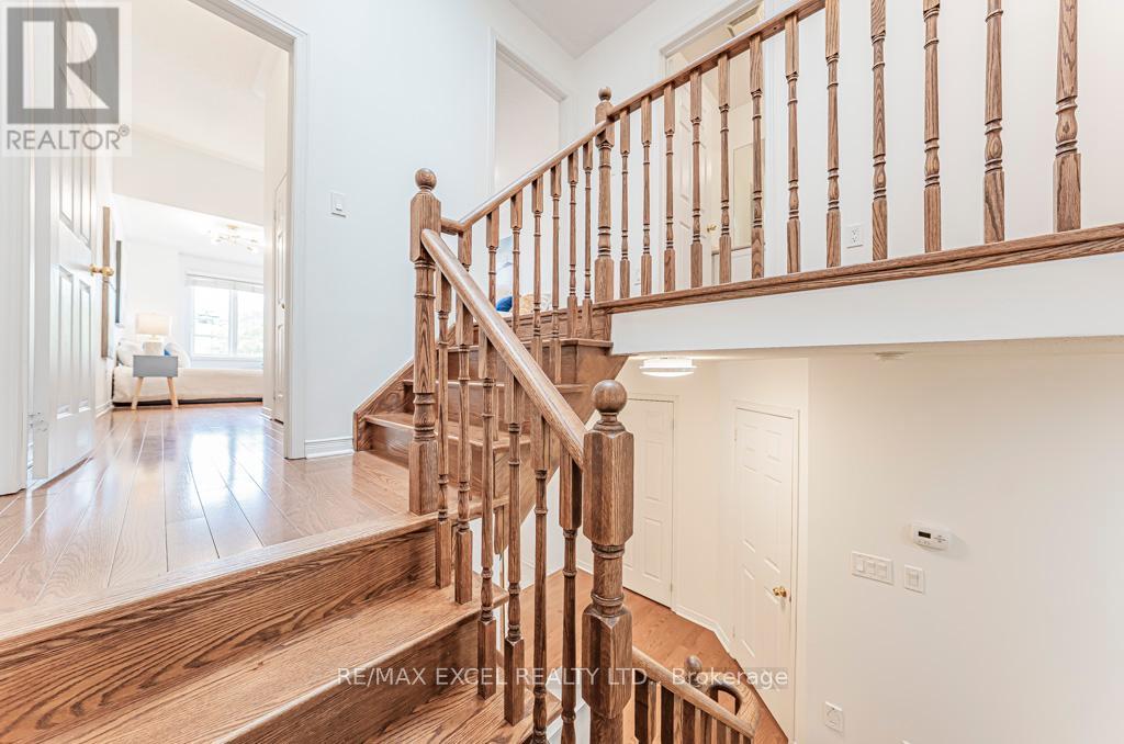 71a Montezuma Trail, Toronto (Agincourt North), Ontario  M1V 1K4 - Photo 25 - E12216318