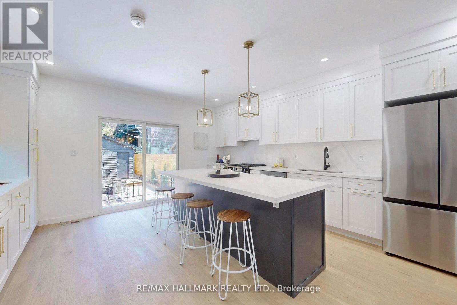 13 Ferrier Avenue, Toronto (Playter Estates-Danforth), Ontario  M4K 3H5 - Photo 9 - E12216325