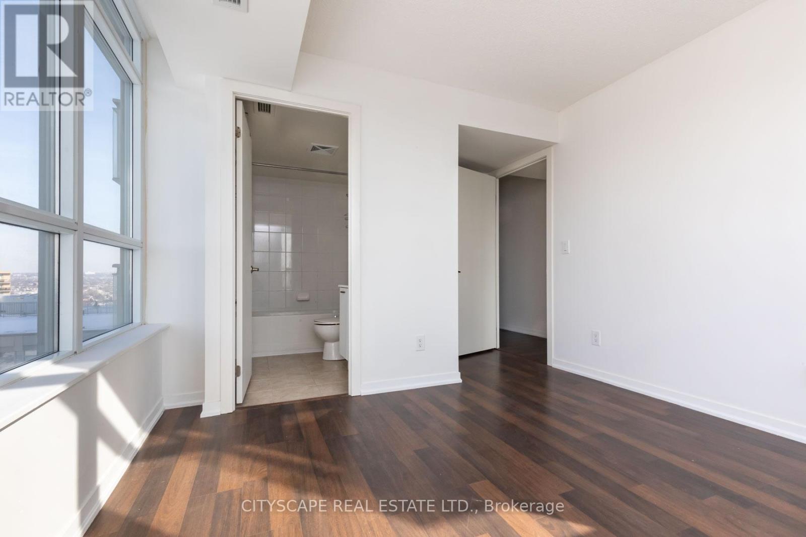 1907 - 38 Joe Shuster Way, Toronto, Ontario  M6K 0A5 - Photo 5 - C12211988