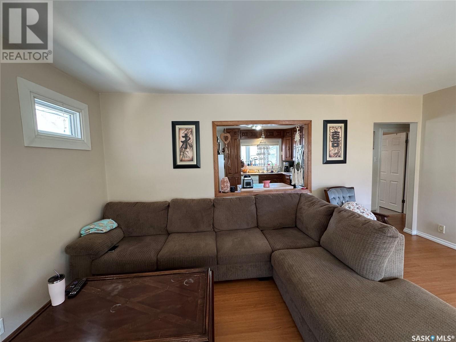 1043 Simpson Avenue, Moose Jaw, Saskatchewan  S6H 4M7 - Photo 7 - SK009286