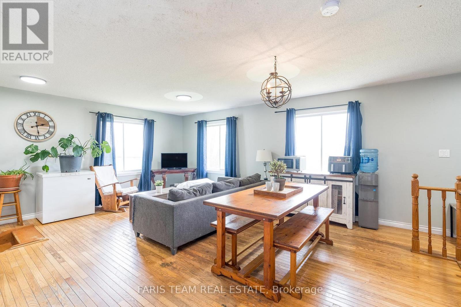160 Lafontaine Road W, Tiny, Ontario  L9M 0H1 - Photo 19 - S12216270