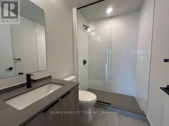 916 - 181 Sterling Road, Toronto (Dufferin Grove), Ontario  M6R 0B2 - Photo 8 - C12213991