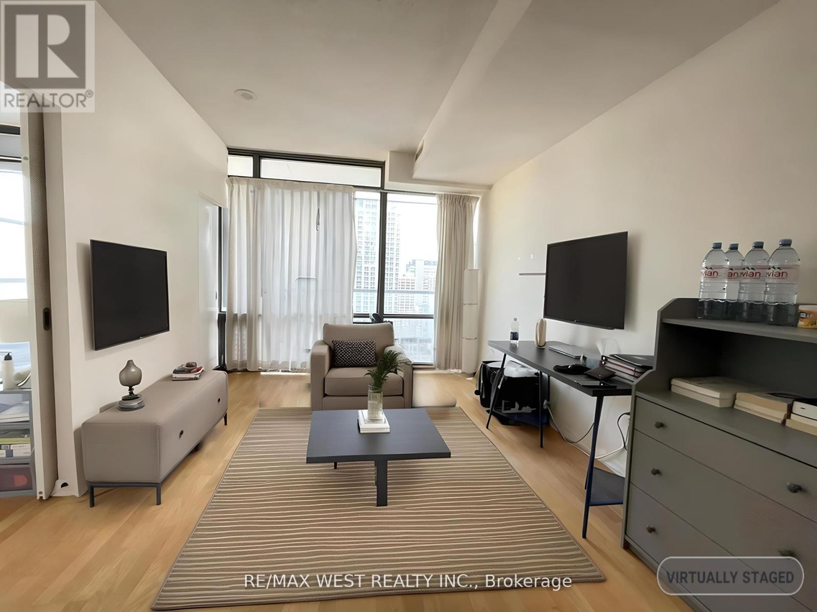 2506 - 38 Grenville Street, Toronto (Bay Street Corridor), Ontario  M4Y 3G5 - Photo 2 - C12216304