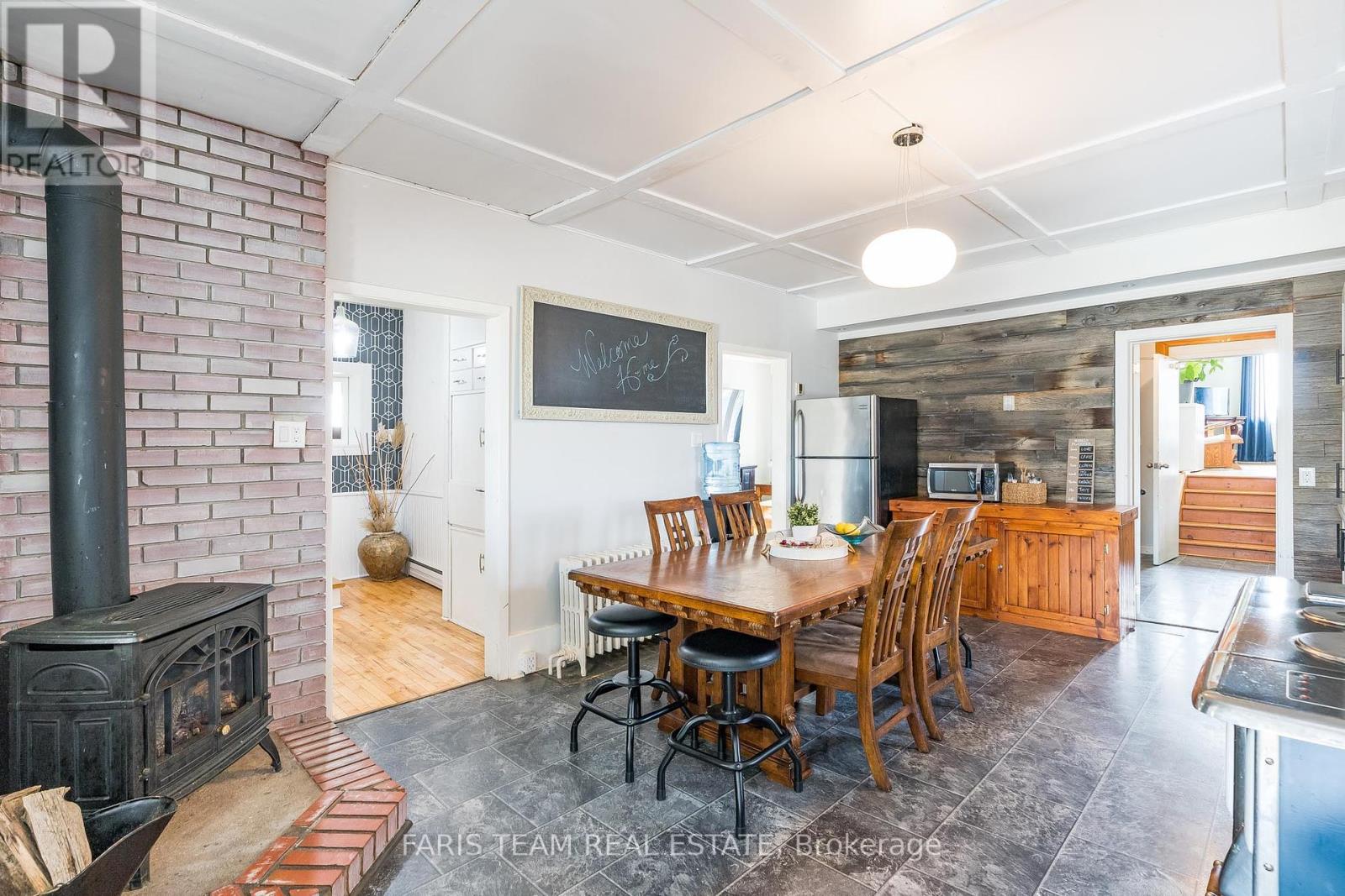 160 Lafontaine Road W, Tiny, Ontario  L9M 0H1 - Photo 6 - S12216270