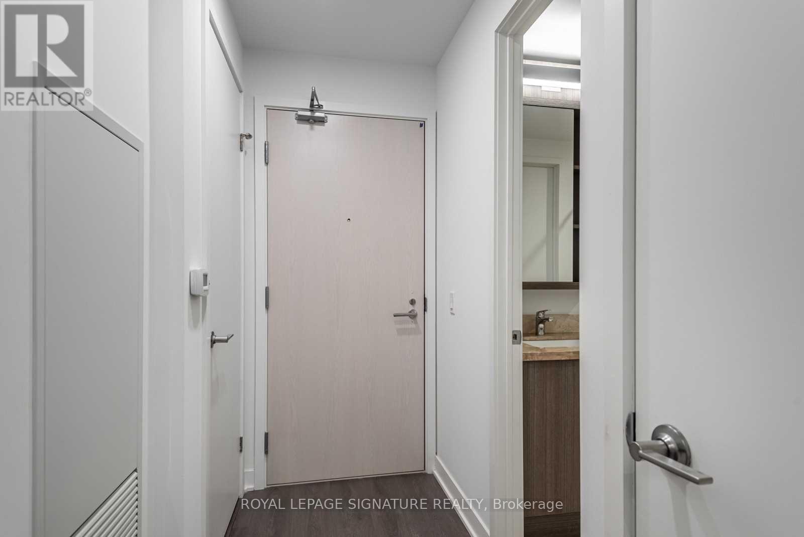 703 - 115 Blue Jays Way, Toronto (Waterfront Communities), Ontario  M5V 3T3 - Photo 8 - C12216319