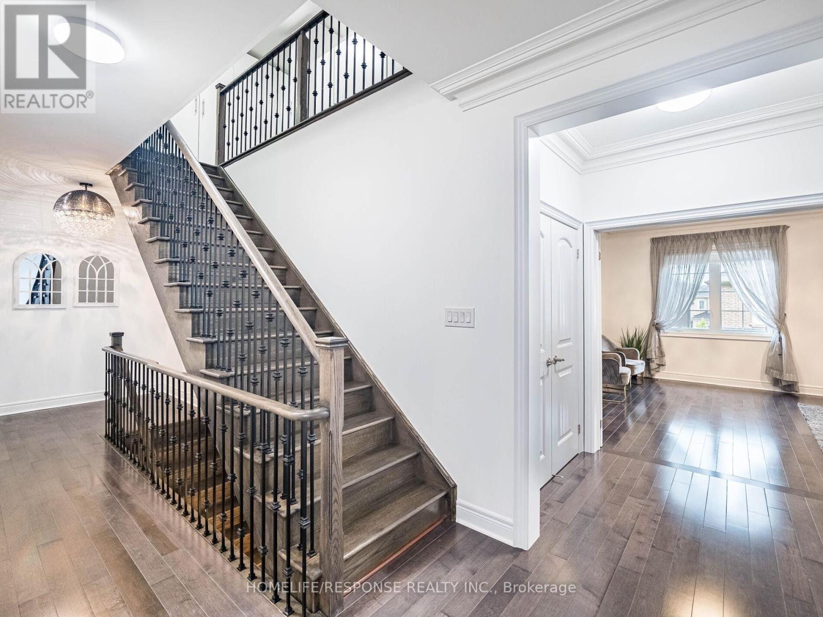 226 Jessie Caverhill Passage, Oakville, Ontario  L7M 0Z6 - Photo 18 - W12213305