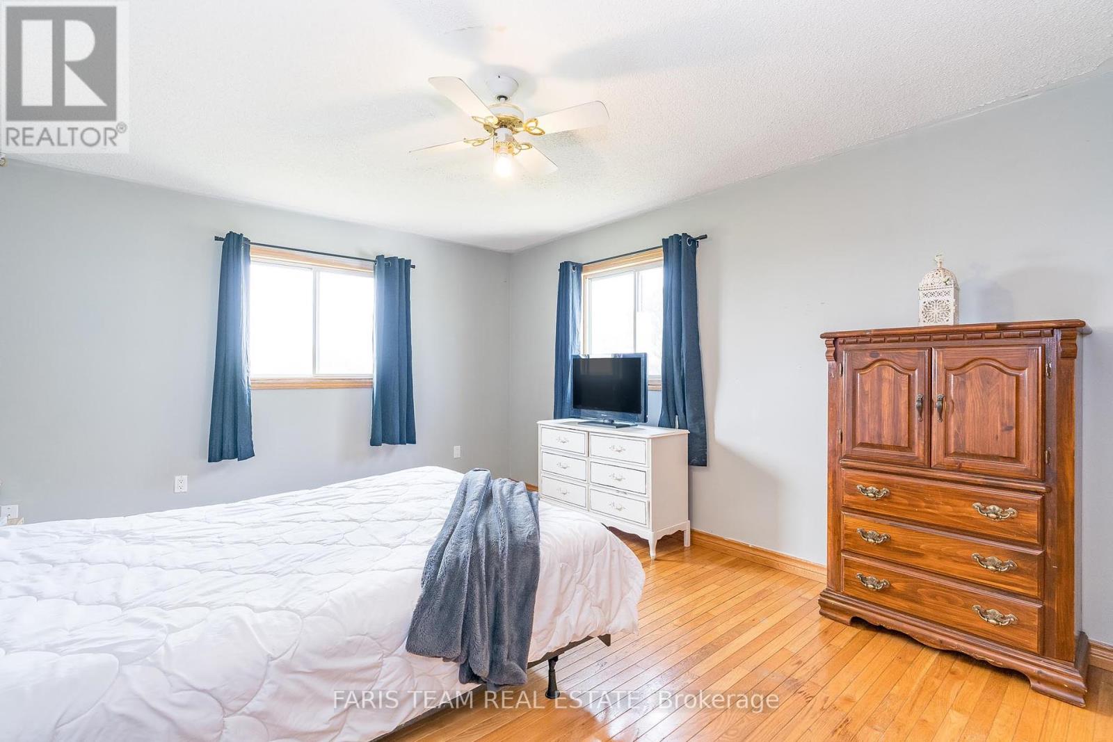 160 Lafontaine Road W, Tiny, Ontario  L9M 0H1 - Photo 24 - S12216270