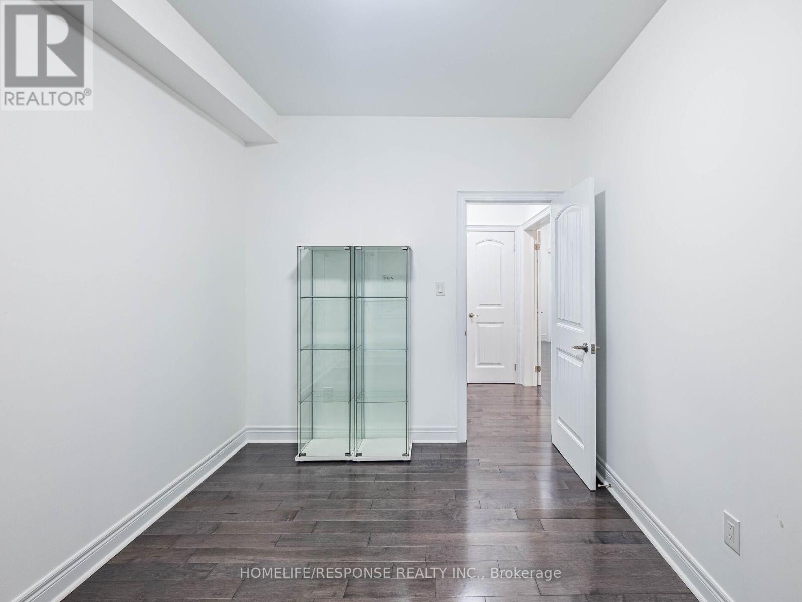 226 Jessie Caverhill Passage, Oakville, Ontario  L7M 0Z6 - Photo 25 - W12213305