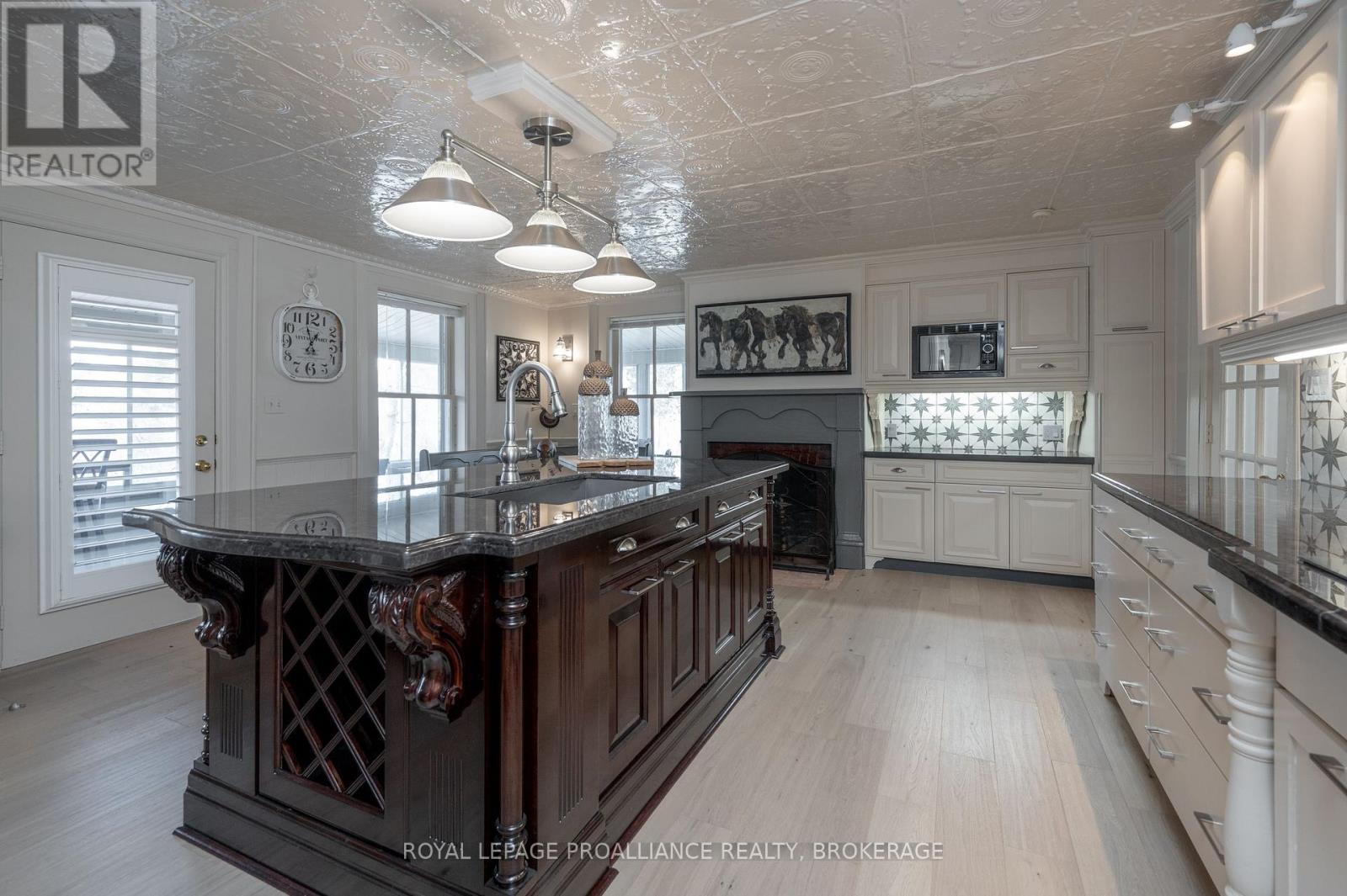 330 Colebrook Road, Stone Mills, Ontario  K0K 3N0 - Photo 9 - X12080945